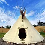 Teepee Camp Lounky Chodouny