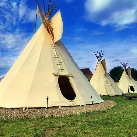 Teepee Camp Lounky *