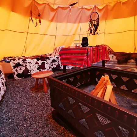 Teepee Camp Lounky Кемпинг *
