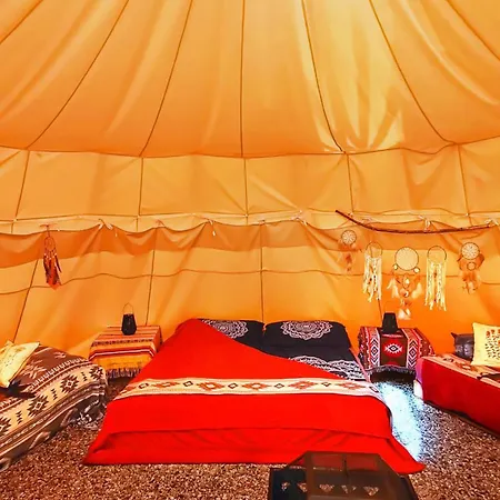 Teepee Camp Lounky Кемпинг