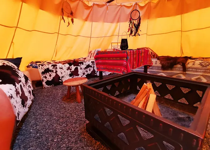 Teepee Camp Lounky Campingplatz *