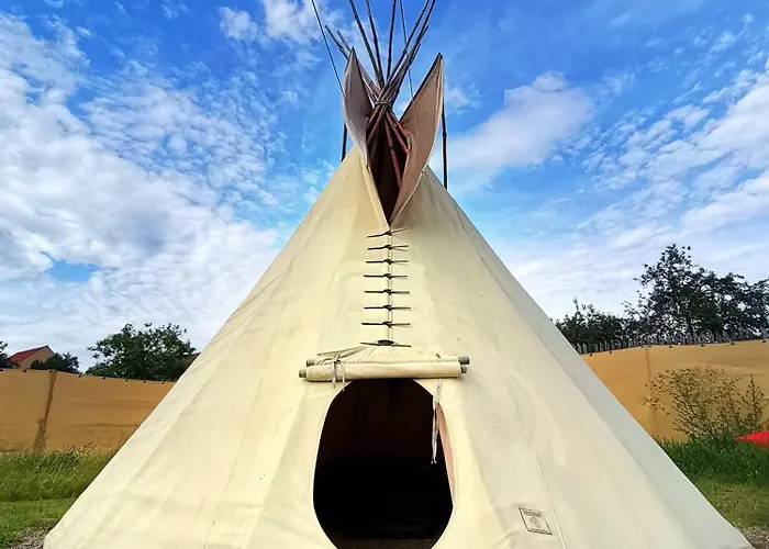 Teepee Camp Lounky Chodouny