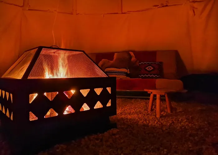 Campingplatz Teepee Camp Lounky *