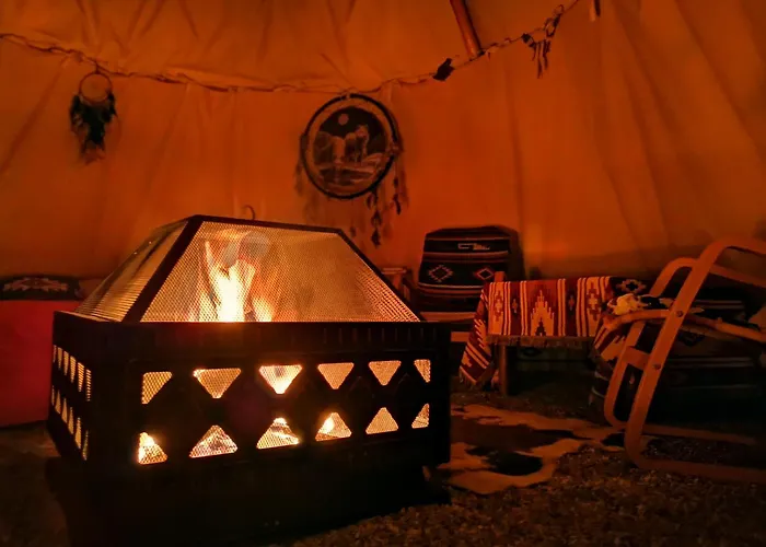 Teepee Camp Lounky Chodouny