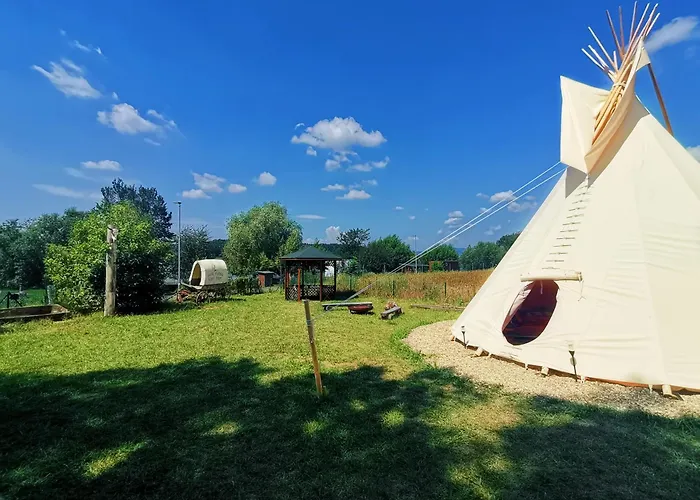 Teepee Camp Lounky